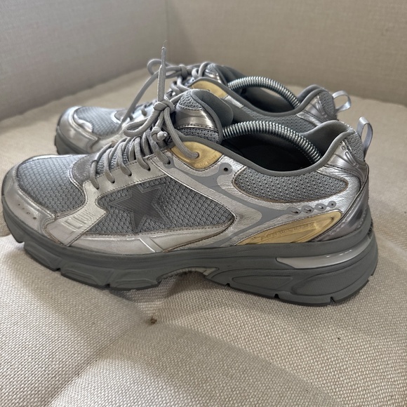 Golden Goose Lightstar shoes size EU45 - Picture 4 of 4